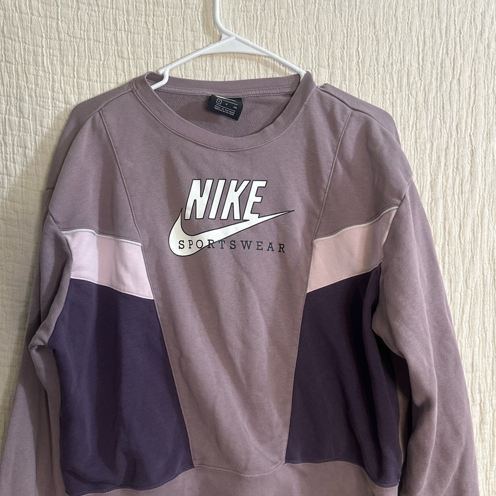 Nike Purple and Pink Crew Neck Sweater